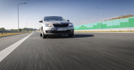 Jaka prędkość na autostradzie jest najlepsza?