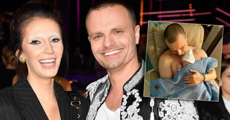 Marcin Hakiel i Dominika Serowska zostali rodzicami. Fani i przyjaciele dosłownie ZASYPUJĄ ICH gratulacjami