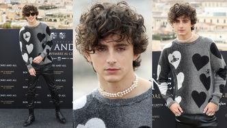 Timothee Chalamet w skórzanych spodniach i perłowym naszyjniku wdzięczy się na rzymskiej ściance (ZDJĘCIA)