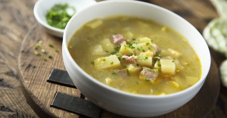 Smakowity sposób, by zagęścić zupę. Zapomnij o śmietanie i mące