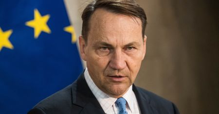 Szef MSZ ostro do człowieka prezydenta. "Nie jesteście dworem króla-słońce"