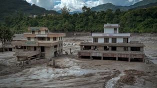 Tragiczny bilans powodzi w Nepalu. Wiadomo, ilu Polaków tam przebywa