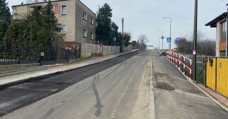 Remontują ulicę niemal od dwóch lat. Okoliczni mieszkańcy chcą urządzić festyn