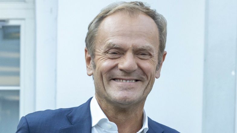 Donald Tusk chwali się zdjęciem z wnuczką
