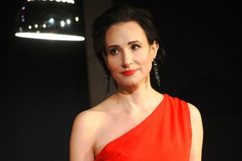 Opowiedziała o scenach intymnych na planie. Ważny jest "pakiet przetrwania"