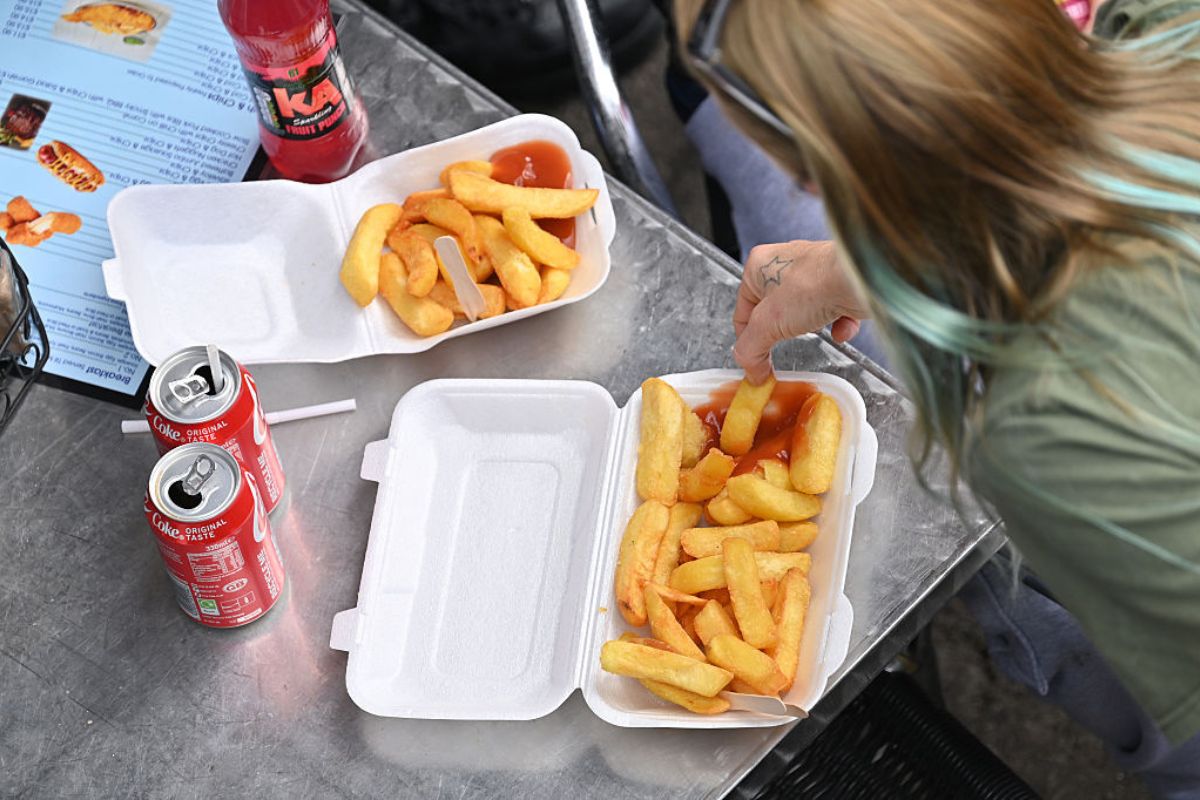 Ujawniła, w jakich warunkach pracowała w gastronomii nad morzem