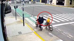 Chcieli jej ukraść telefon. Tego się nie spodziewali. Wideo hitem w sieci