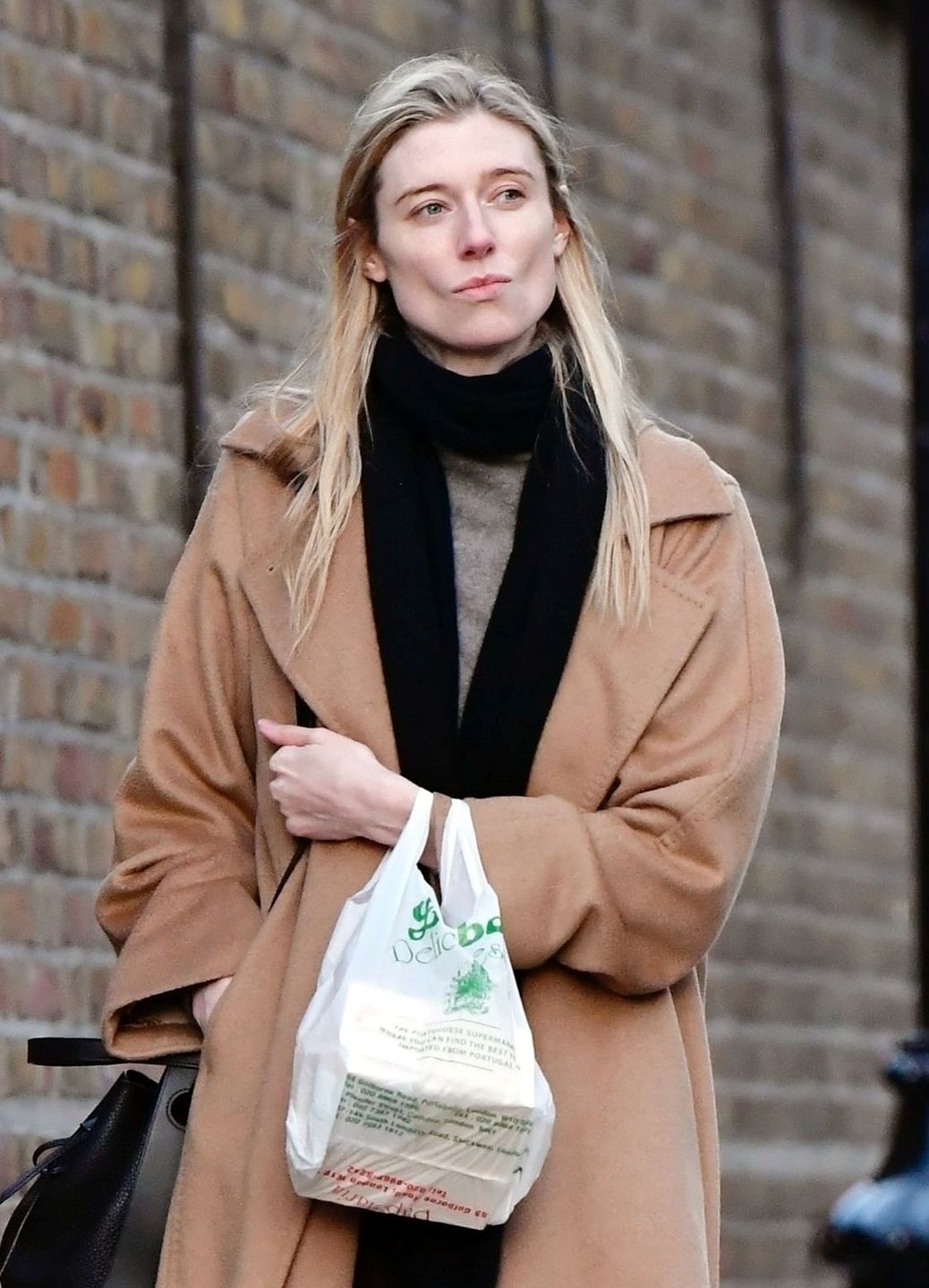 Elizabeth Debicki bez makijażu