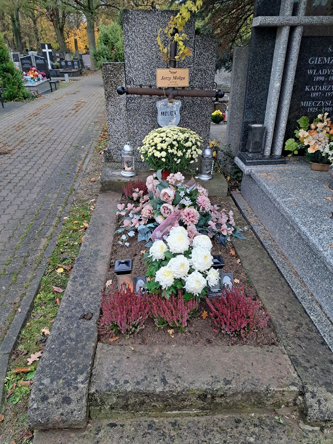 Grób Jerzego Molgi na Cmentarzu Bródnowskim