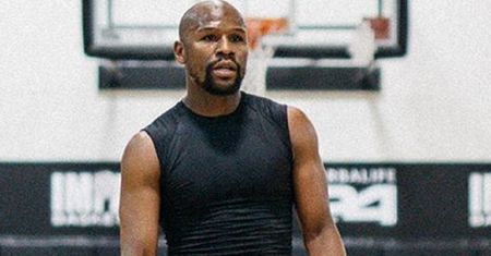 Floyd Mayweather będzie dziadkiem. Jego córka spotyka się z raperem