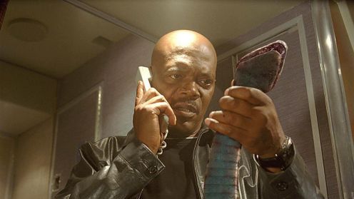 niezłe wideo: Cenzura dobrała się do Węży w samolocie 1