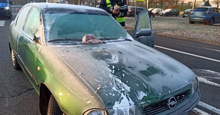 Śmiertelne potrącenie 73-latki. Kierowca miał zaszronione szyby