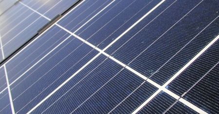 Bardzo tani system solarnej instalacji dla domu (wideo)
