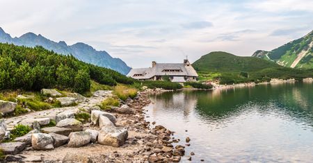 Schroniska w Tatrach zamknięte. Popularne obiekty niedostępne od początku listopada
