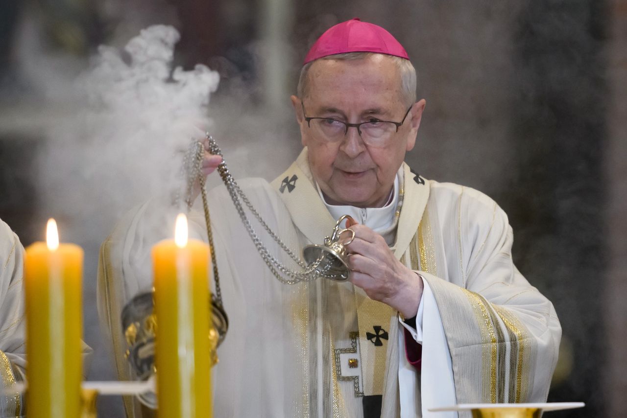 Watykan wydał komunikat. Broni abpa Stanisława Gądeckiego