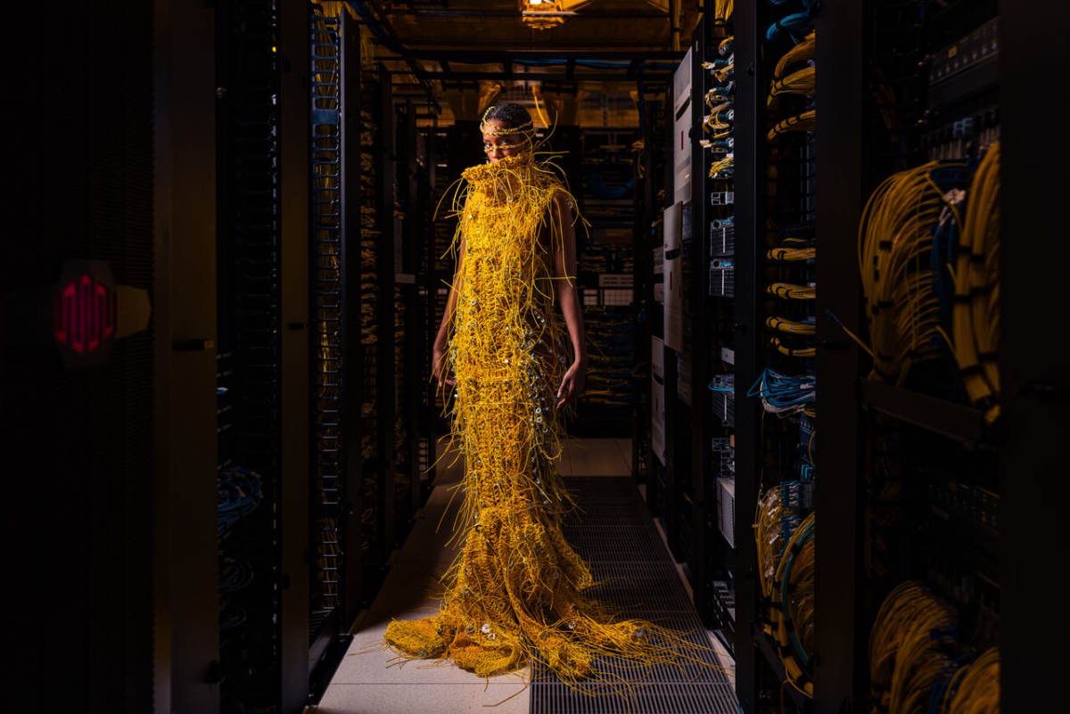 Equinix x Maximilian Raynor - personification of the internet image 9 (2)