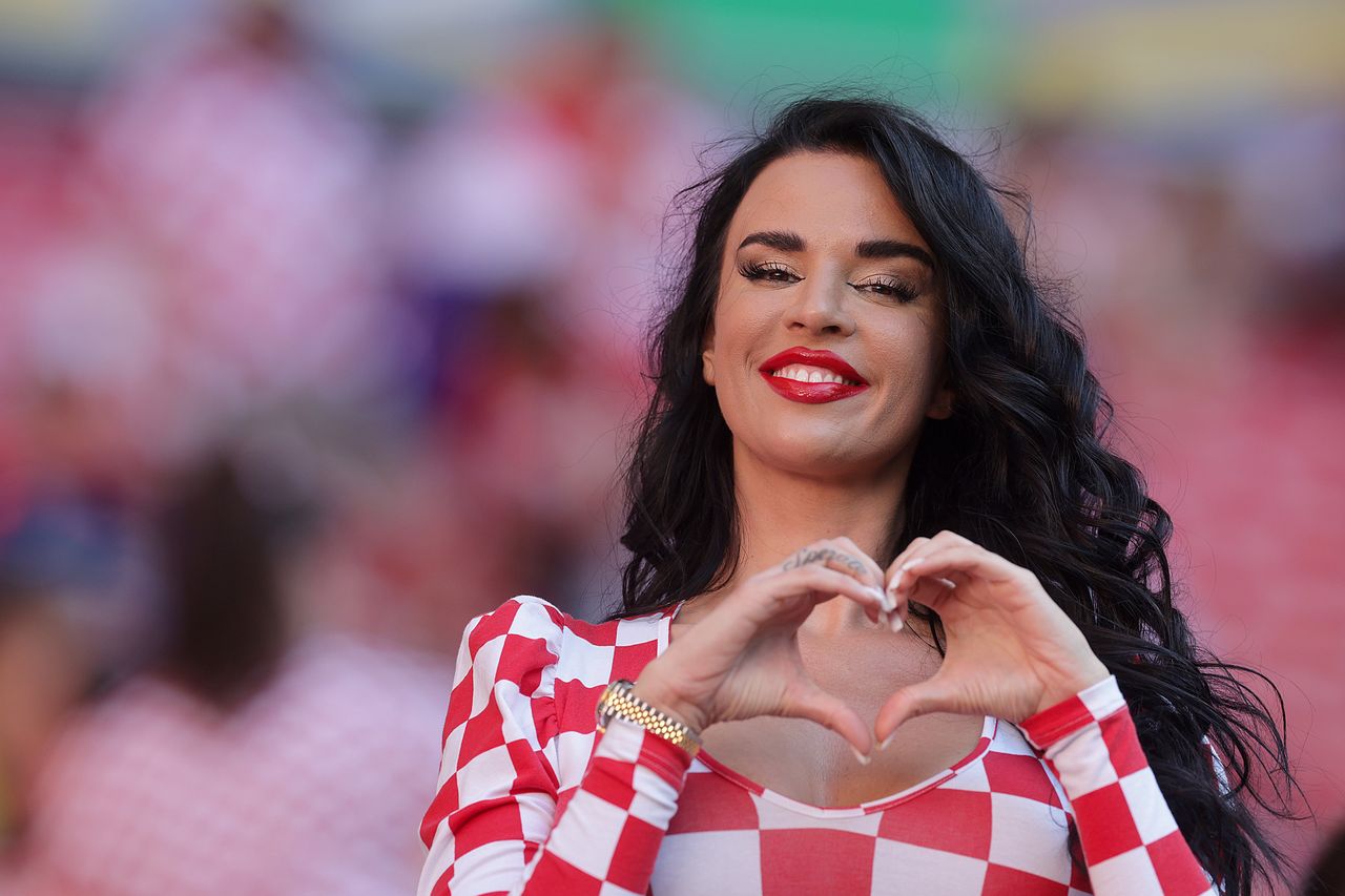 Miss of the World Cup at the gym. Many may envy her.