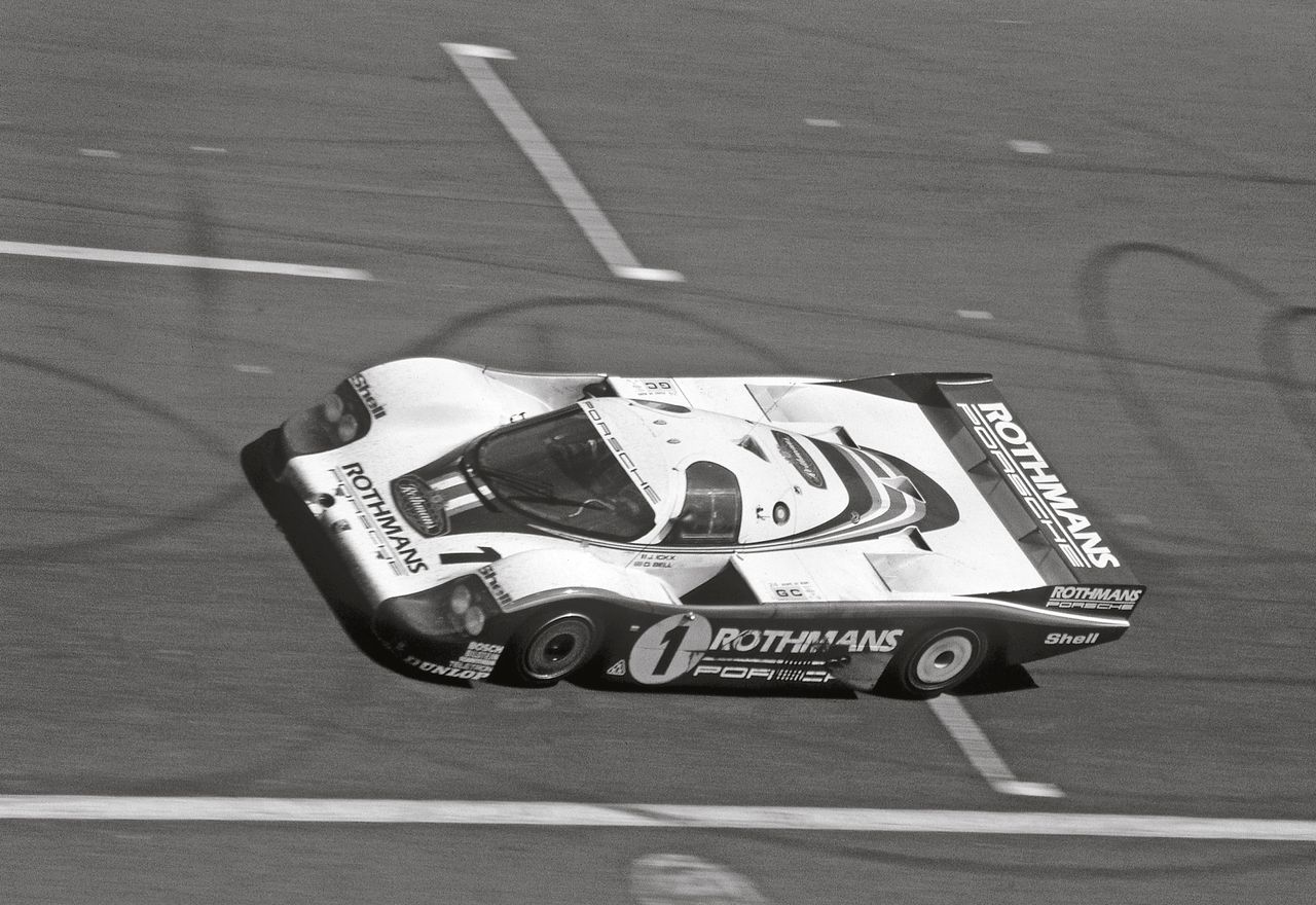 Okres 1982-1985 był czasem dominacji doładowanego Porsche 956 m. in. w  wyścigu Le Mans, który wygrał cztery razy z rzędu.
