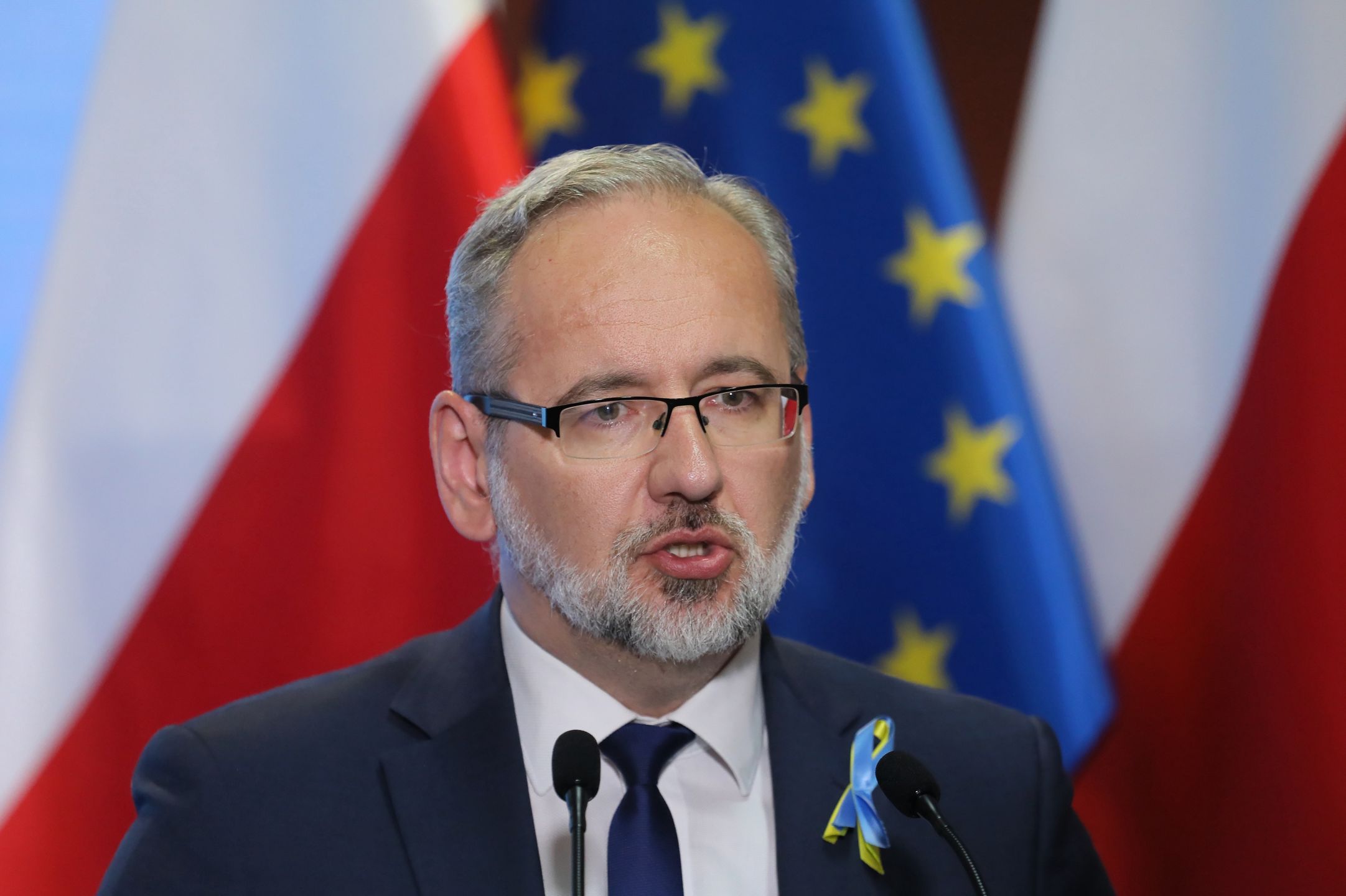 Powrót do maseczek? Niedzielski zabrał głos