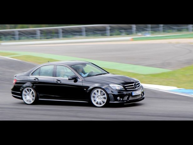 Patrzy z góry na SLS-a – Carlsson C 63 AMG CK 63 RSR (2011)