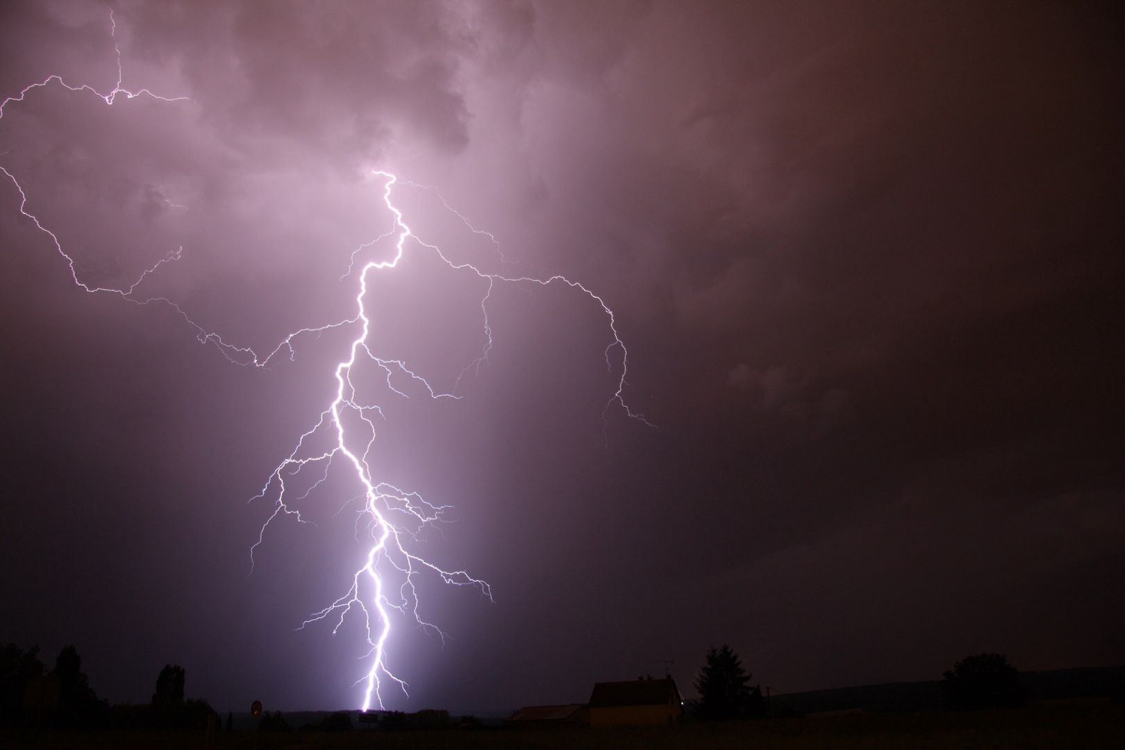 IMGW znów bije na alarm. To wydarzy się w środę