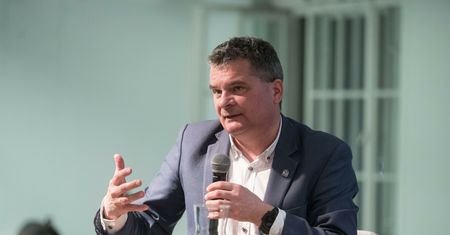 Napisał list otwarty. Korneluk: "Prokuratura będzie organem niezależnym"