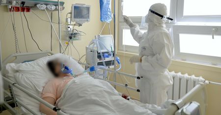 Koronawirus w Polsce. Niebezpiecznie rośnie liczba zajętych łóżek w szpitalach
