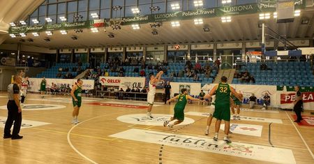 Lublinianka KUL triumfuje po wyrównanym meczu ze Zniczem Basket Pruszków