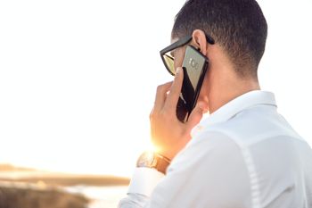 Tak spławisz telemarketera. Jedno zdanie kończy rozmowę