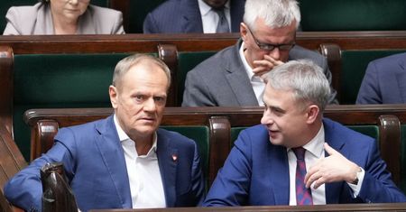 "Big techy okradają Polaków z ich pieniędzy". Ostre słowa ministra