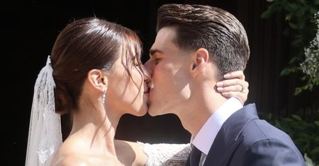 Bramkarz Chelsea wziął ślub z hiszpańską Miss Universe 2020. Panna młoda zachwyciła imponującą suknią (ZDJĘCIA)