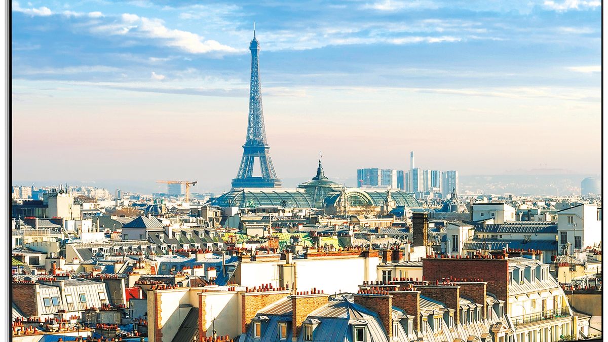 Samsung QLED QE75Q8CAM Curved: flagowy telewizor serii QLED Q8C 1