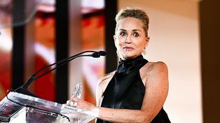 Sharon Stone o aborcji: "Mogłam urodzić w kabinie toalety"