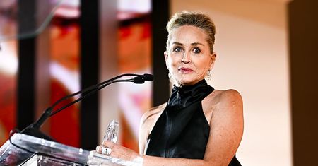 Sharon Stone o aborcji: "Mogłam urodzić w kabinie toalety"