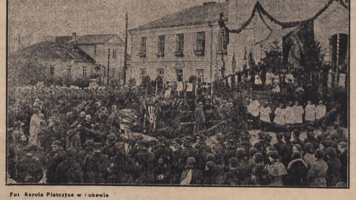 Fragment uroczystości żałobnych ku czci Marszałka w Łukowie