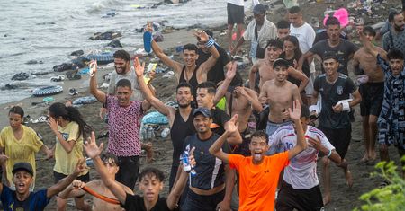 "Niebezpieczne zdjęcia z Ceuty". Tak Niemcy piszą o szturmie migrantów