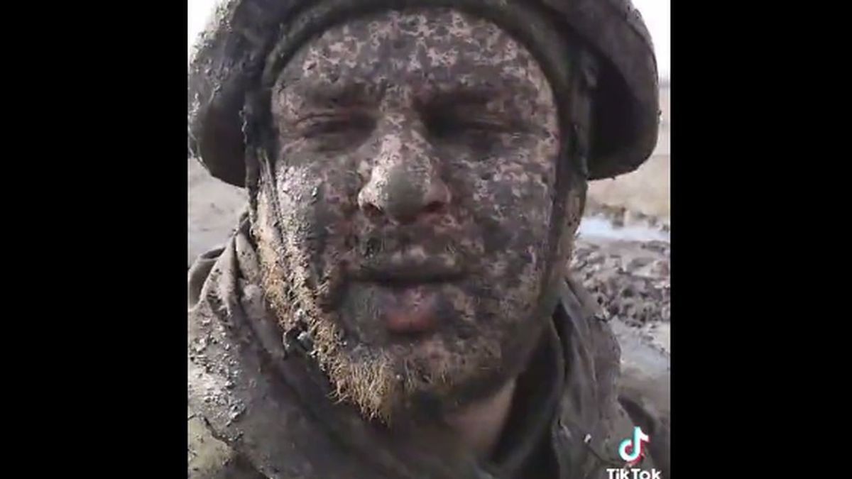 Żołnierze na froncie.