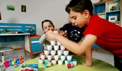 Bakuś promuje się teledyskiem z dziecięcymi zabawami (wideo)