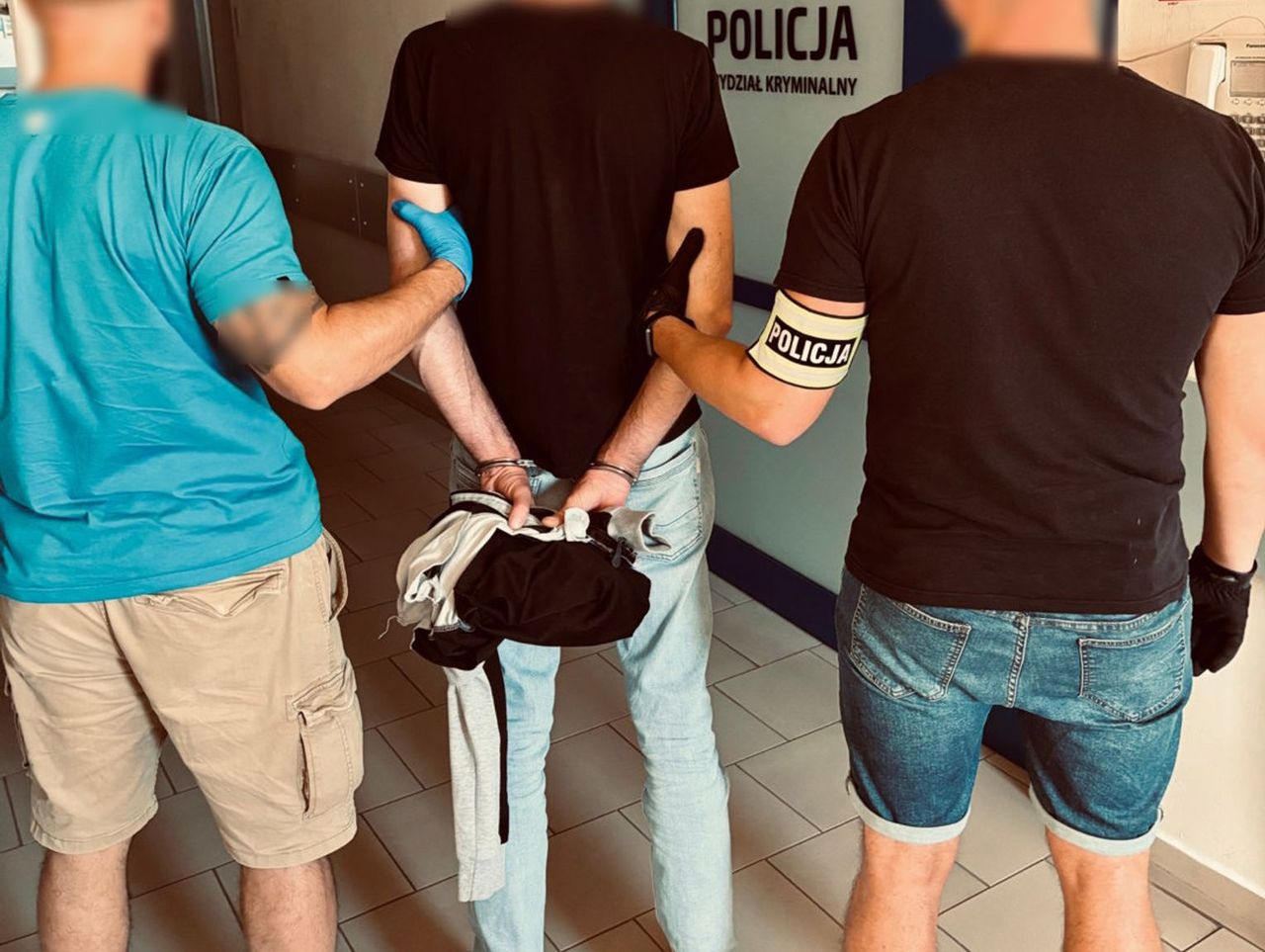 Dopiewo: Poszukiwany jechał pijany i miał przy sobie narkotyki