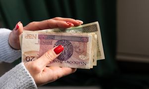 Poduszka oszczędnościowa. Ekspert tłumaczy, ile powinna wynosić