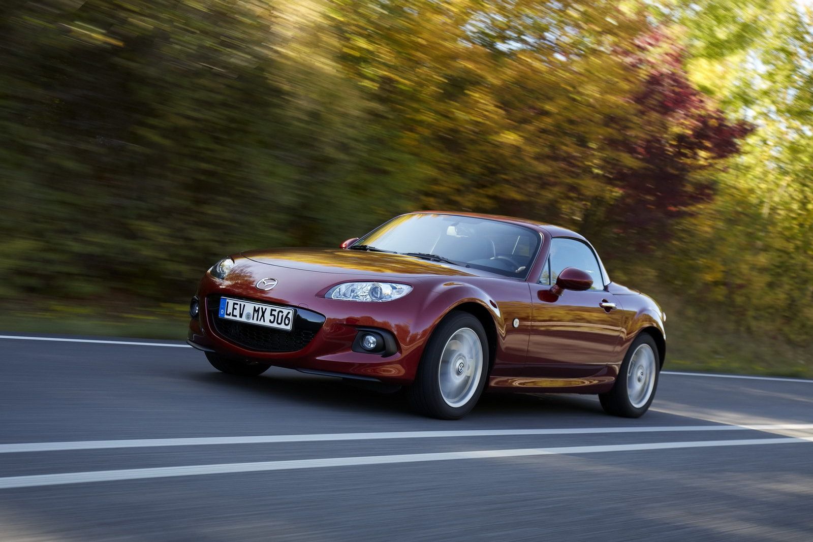 2013 Mazda MX-5 - kultowy roadster po kuracji odmładzającej [galeria] 54