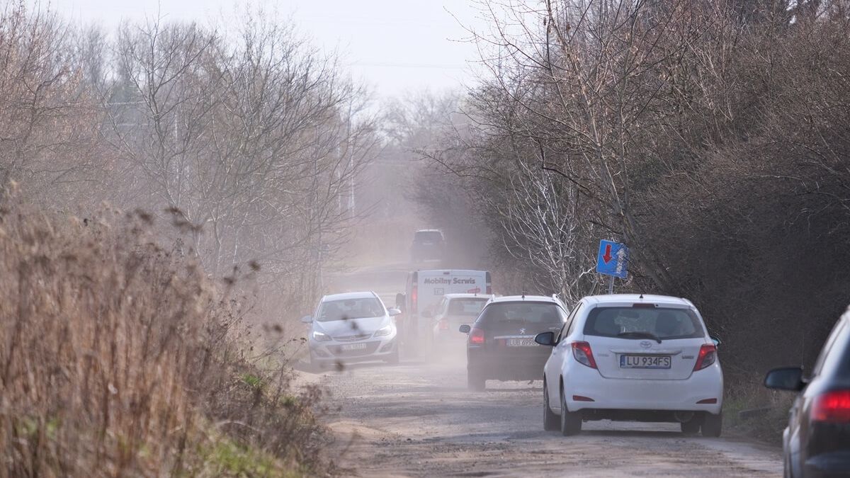 Kierowcy na objeździe ulicą Tęczową