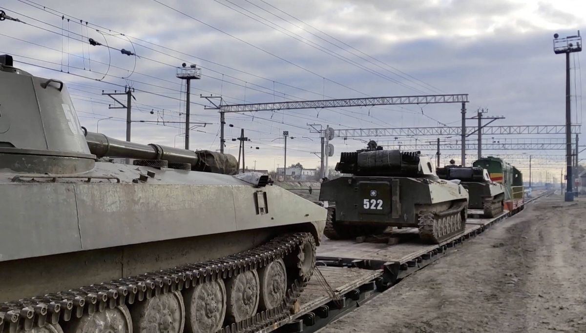 Według rosyjskiego MON część wojsk jest zawracana z ćwiczeń w pogranicza z Ukrainą 