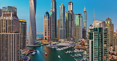 Tanie bilety do Dubaju i nie tylko. Łap okazję z LOT-em!