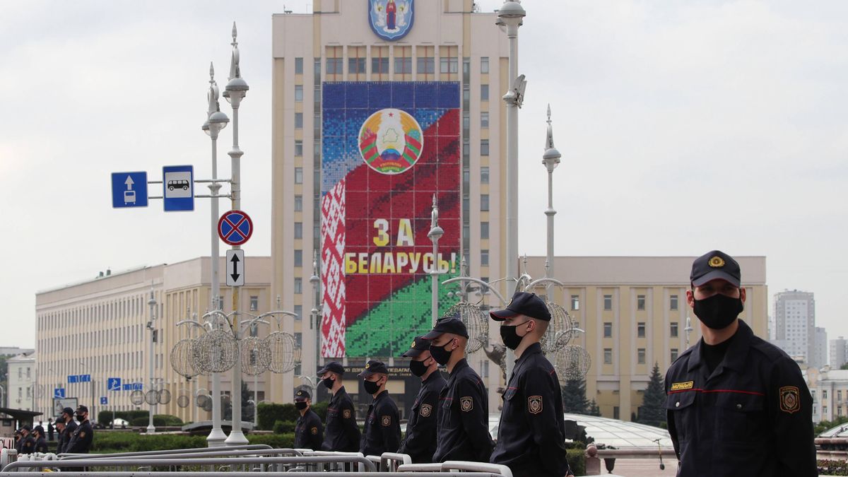 Sytuacja na Białorusi robi się coraz bardziej napięta. Każdy scenariusz jest praktycznie możliwy.