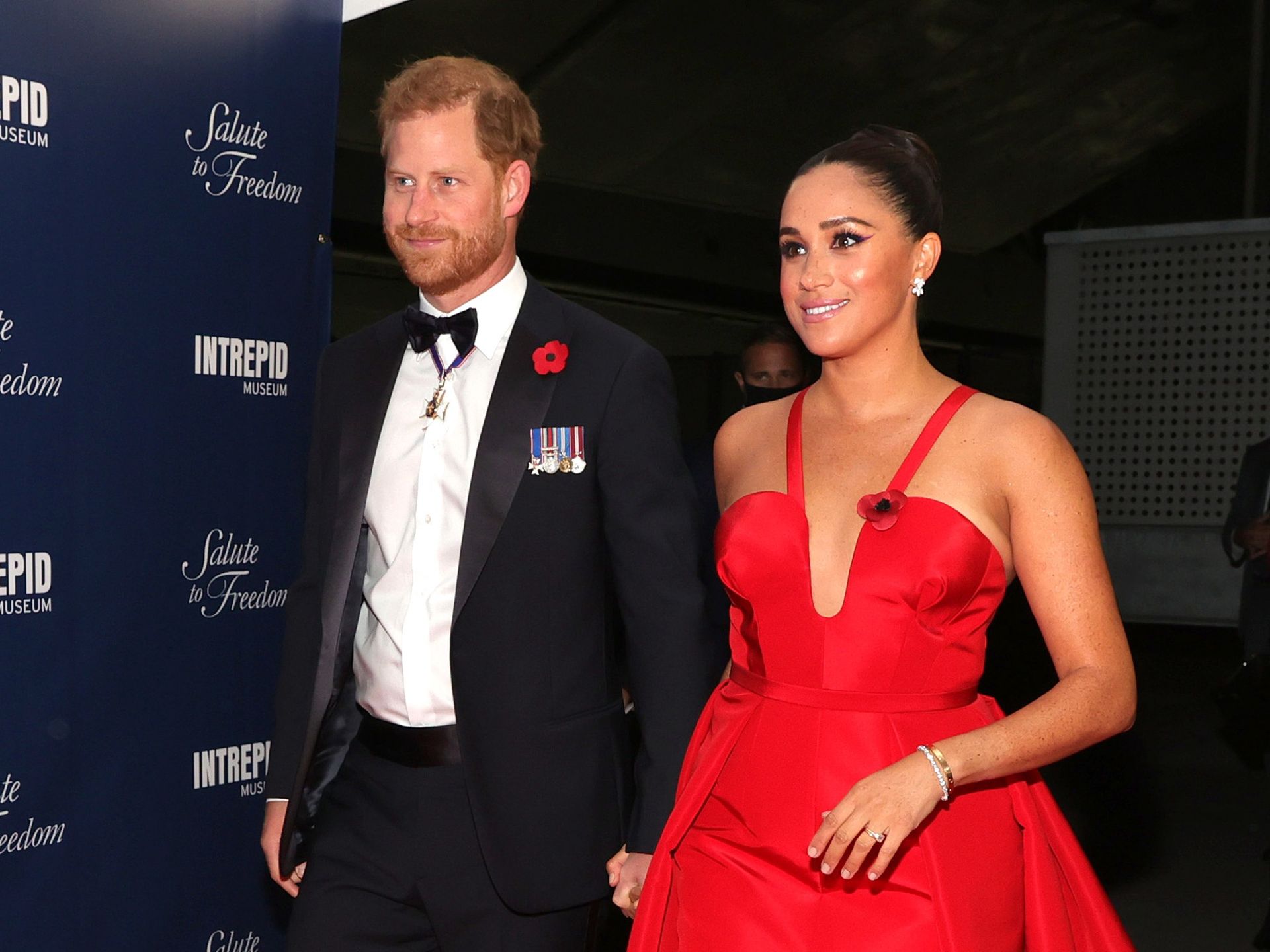 2021 Salute To Freedom GalaNEW YORK, NEW YORK - NOVEMBER 10: Prince Harry, Duke of Sussex and Meghan, Duchess of Sussex attend the 2021 Salute To Freedom Gala at Intrepid Sea-Air-Space Museum on November 10, 2021 in New York City. (Photo by Dia Dipasupil/Getty Images)Dia Dipasupil