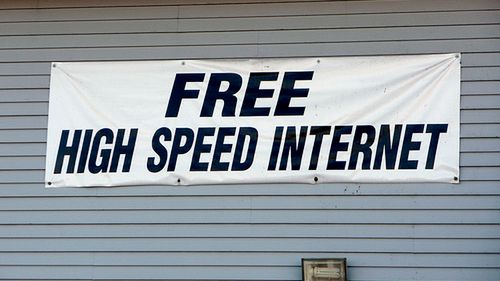 Play i mBank promują "darmowy" Internet [wideo] 1