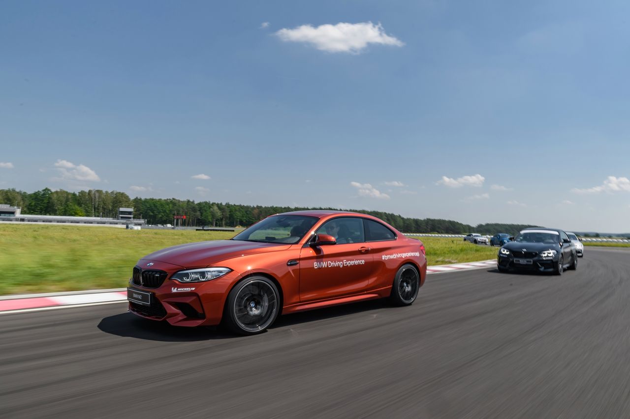 BMW otwiera szkołę sportowej jazdy. Sprawdziłem, jak wygląda intensywny trening w sportowych autach