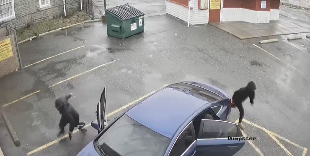 Strzelanina w USA. Napastnicy oddali strzały do uczniów