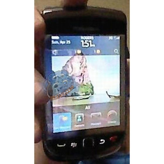 BlackBerry 9800 – pierwszy slider RIM na żywo? 2